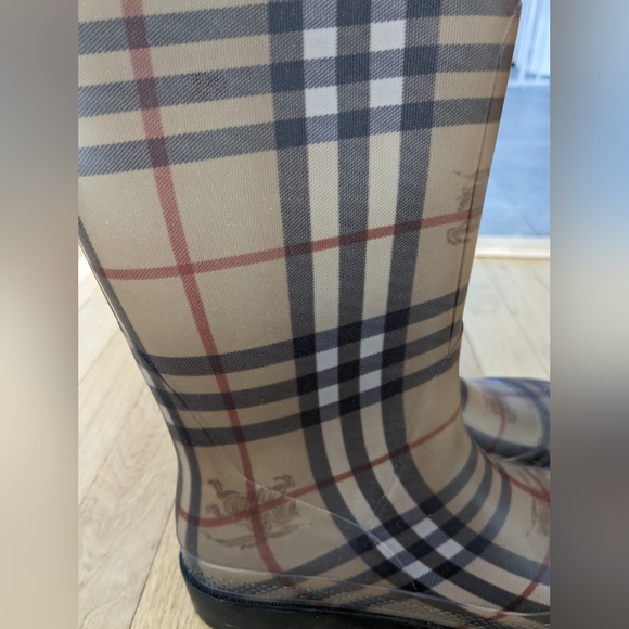 Burberry Rainboots Haymarket Classic Check size 39 (US women's 9) - Picture 5 of 13